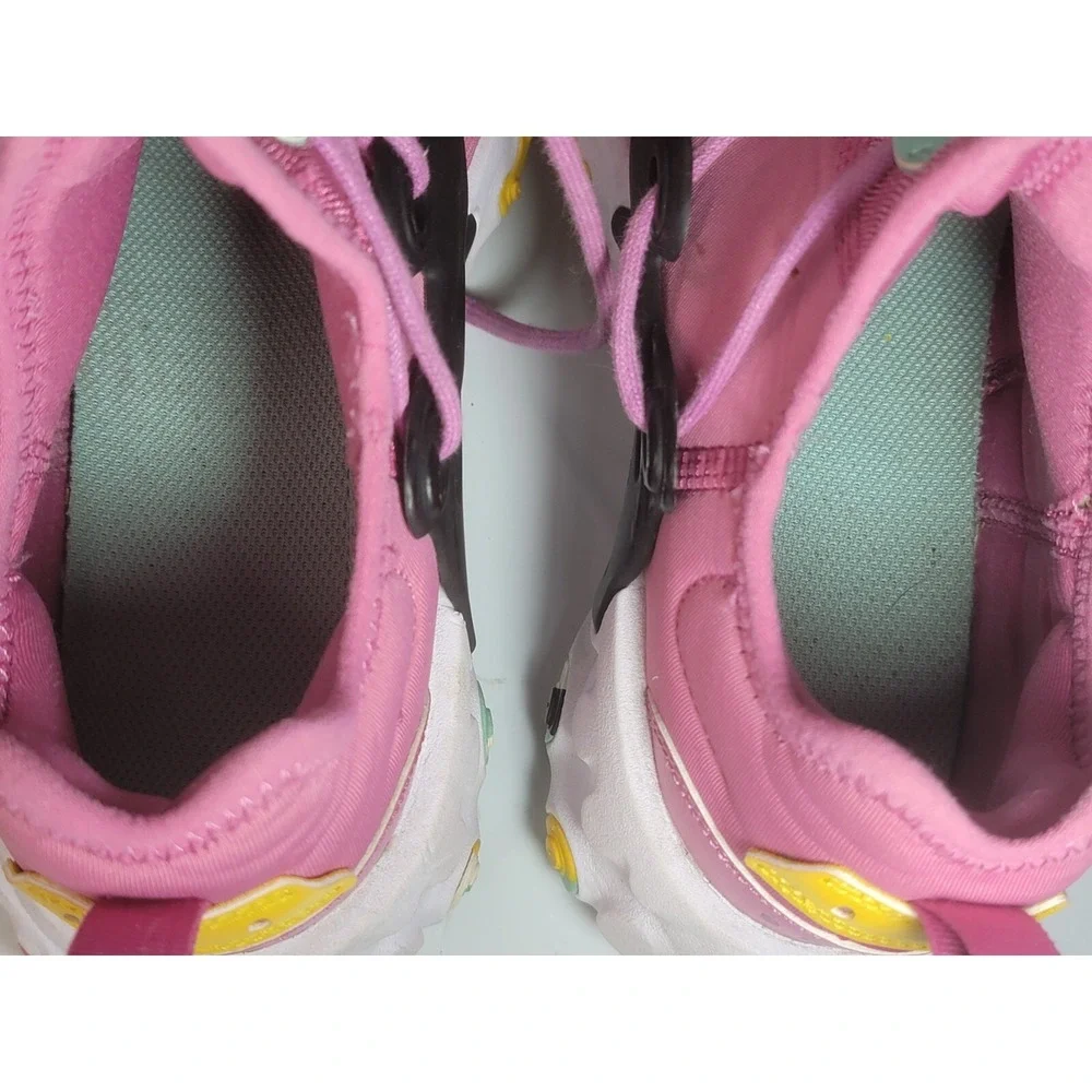 Nike React Presto Shoes, Cosmic Fuchsia/Black Size Women 7.5 Girl 6Y CD8140-600